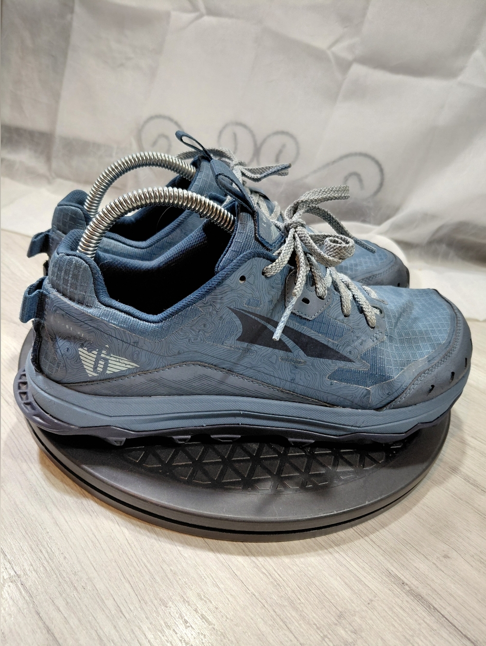 Altra Womens Lone Peak 6  Lightweight Trail Running Shoes Blue & Black SIZE 9.5 - Picture 2 of 13